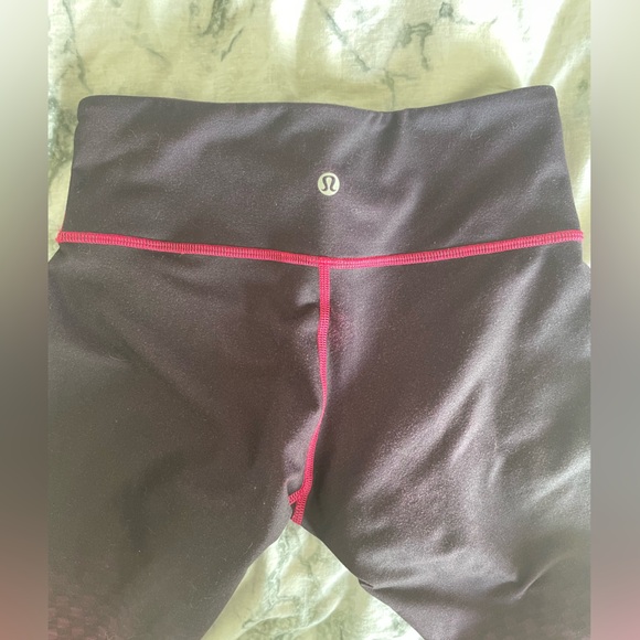 Lululemon full length leggings Size 6 reg - Picture 3 of 3